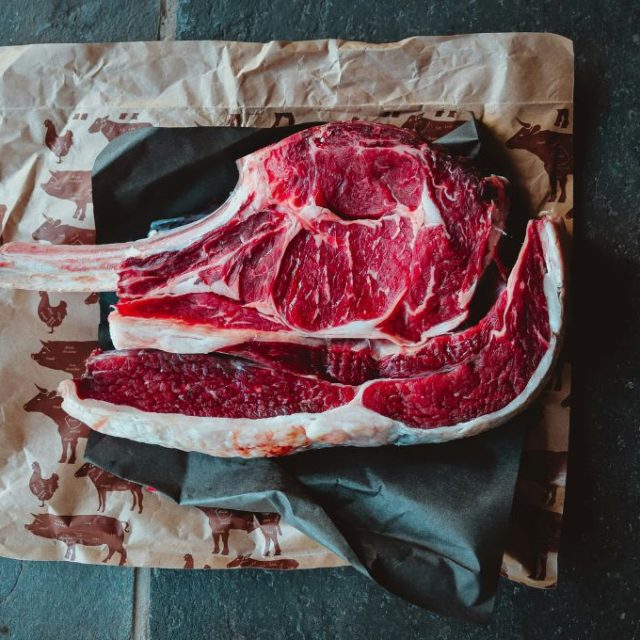 9 Reasons to Give an Organic Meat Gift Box This Year